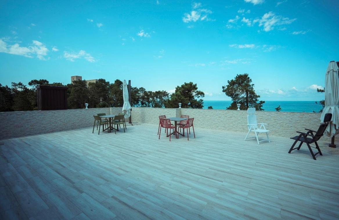 Hotel Leonardo Kobuleti Εξωτερικό φωτογραφία